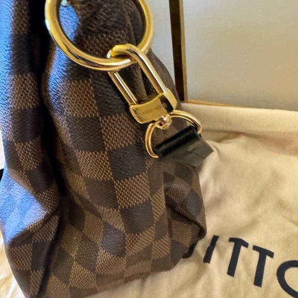 Authentic Louis Vuitton Odeon Tote MM in Damier Ebene - Picture 4 of 12